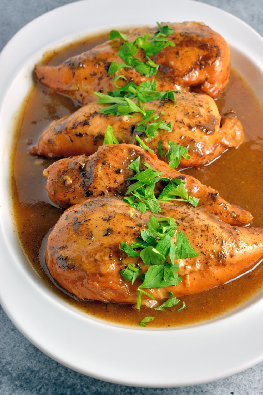 Slow Cooker Apple Balsamic Chicken - 15+ Fall Slow Cooker Recipes!