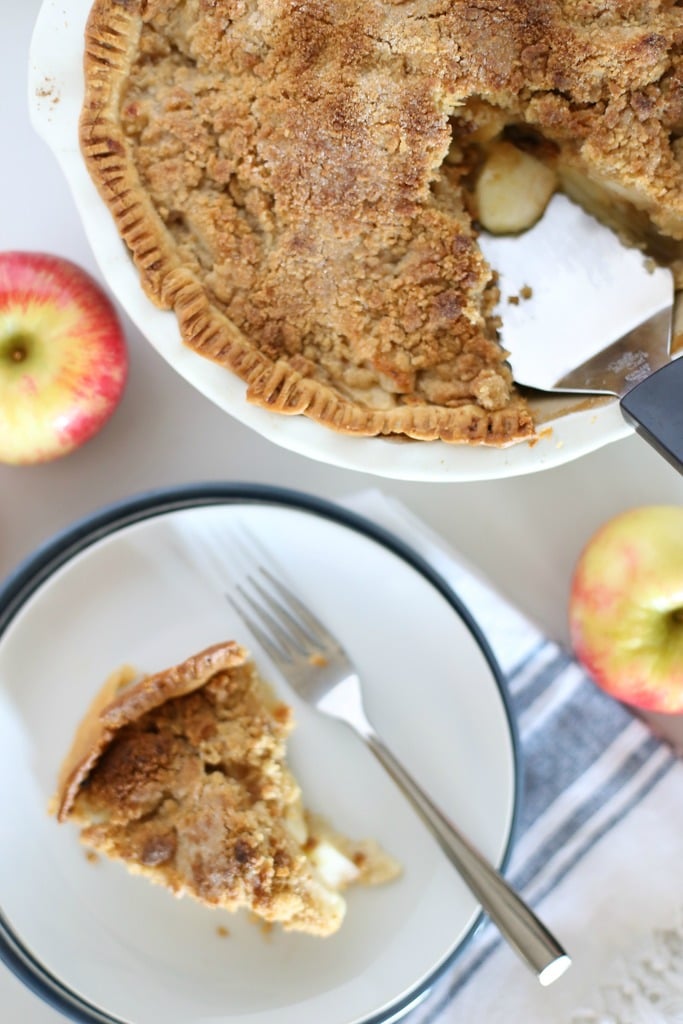 Dutch Apple Pie - 15+ of the Best Thanksgiving Desserts!