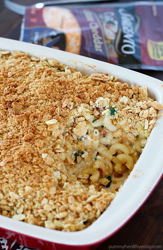 A flavorful Baked Macaroni and Cheese Casserole with bacon & kale and a crushed cracker topping. Comforting and delicious! #ad #ChoppedAtHome