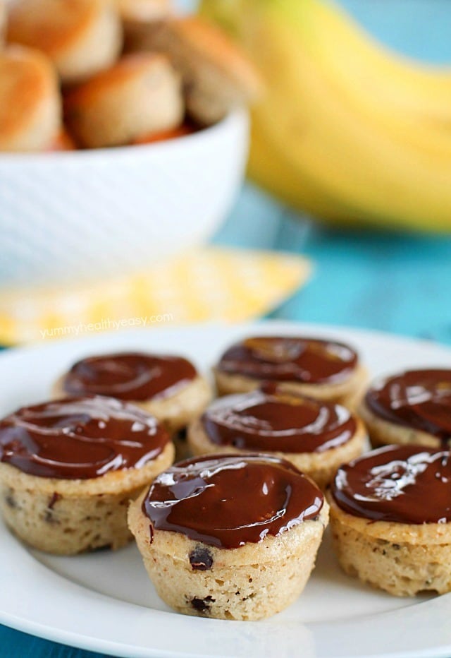 Banana Chocolate Chip Mini Muffins - a great breakfast to start your day or the perfect snack/dessert to satisfy your sweet tooth! (only 4 main ingredients!)