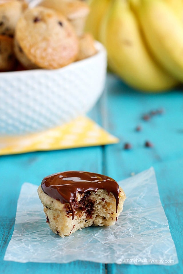 Banana Chocolate Chip Mini Muffins - a great breakfast to start your day or the perfect snack/dessert to satisfy your sweet tooth! (only 4 main ingredients!)