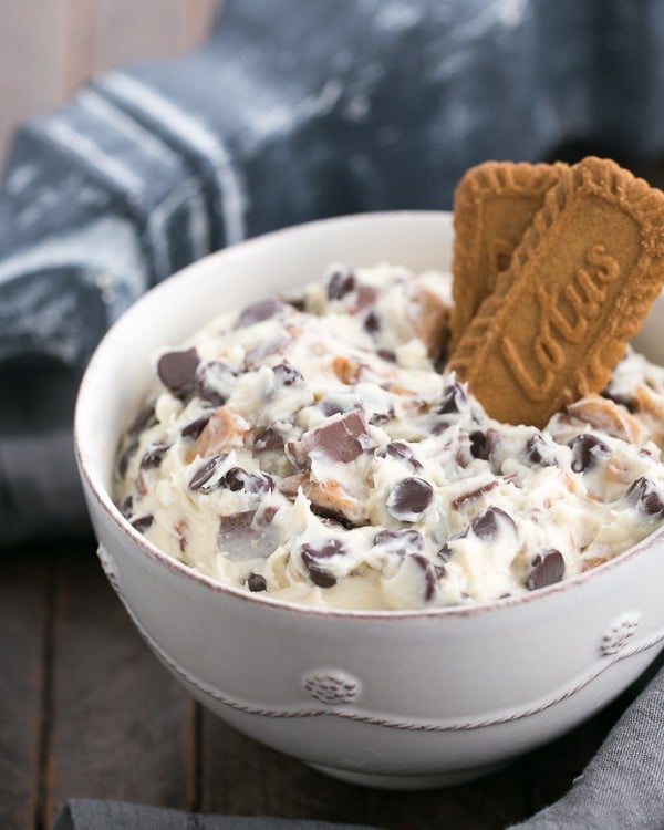 Chocolate Chip Cookie Dough Dip - 15+ Game Day Snacks @ yummyhealthyeasy.com