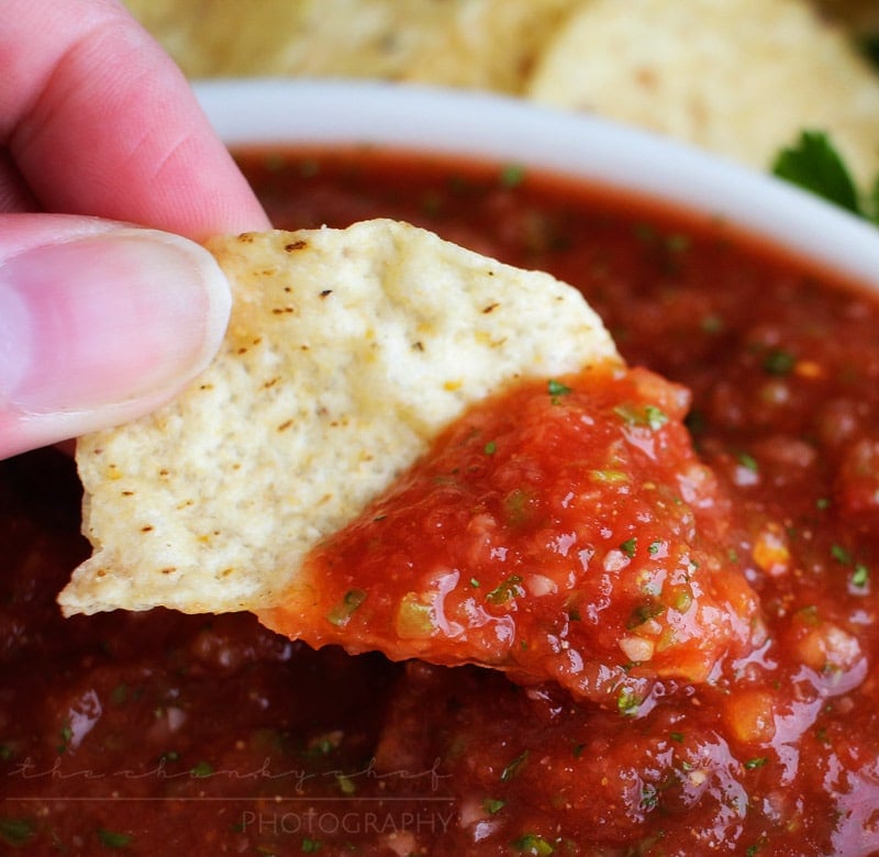 5 Minute Restaurant Salsa - 15+ Game Day Snacks @ yummyhealthyeasy.com