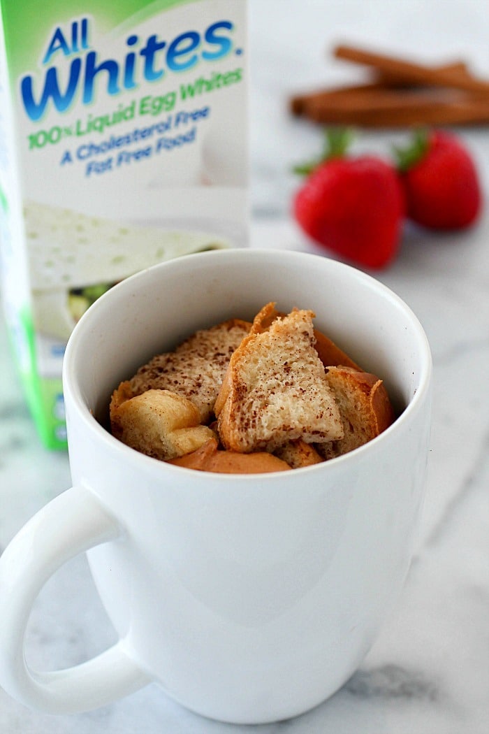 Quick & Easy Mug French Toast has all that you love about french toast but conveniently cooked right in a mug for a single serving! French Toast in a mug is such an easy breakfast for on-the-go plus it uses egg whites to save some calories. Only 170 calories and 12 grams of protein for a yummy and satisfying breakfast! AD