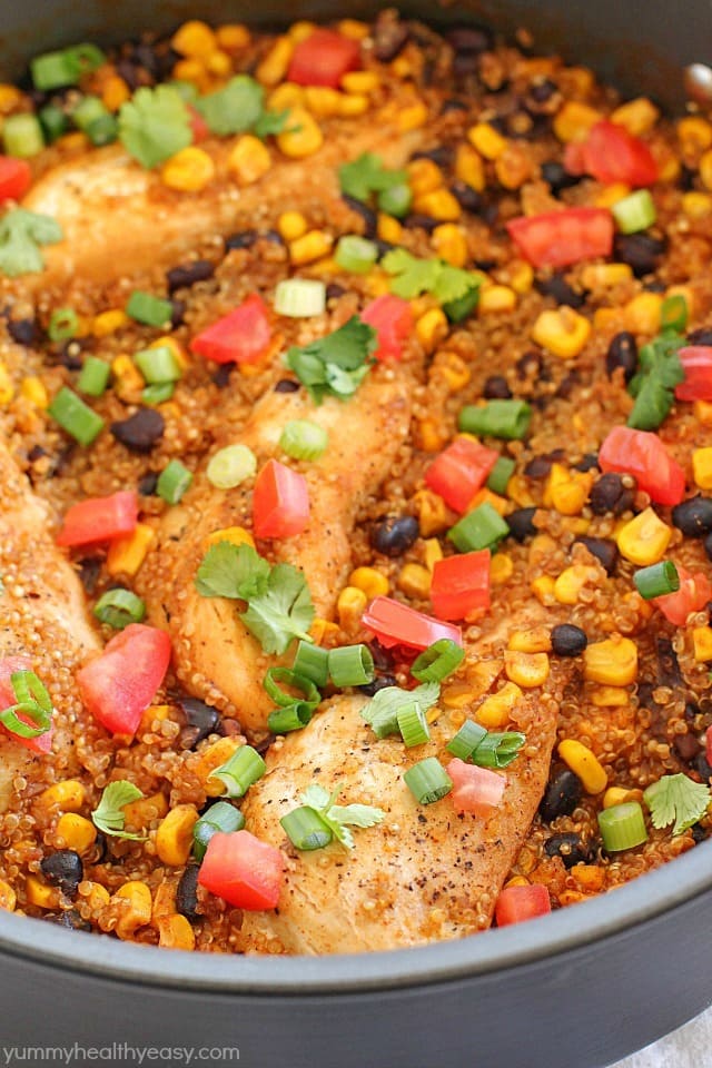 Southwest Chicken & Quinoa dinner cooked in only one pan and made in 30 minutes! You're definitely going to want to add this to your dinner rotation! It's gluten-free, high in protein and totally delicious! AD