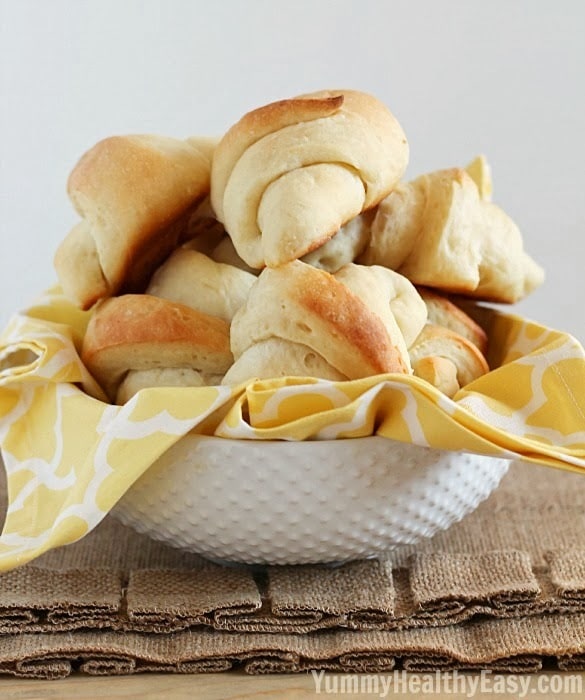 Make-Ahead Potato Crescent Rolls | easy homemade crescent rolls made using mashed potatoes that can be refrigerated for up to TWO days before rolling out! Homemade Crescent Roll Recipe