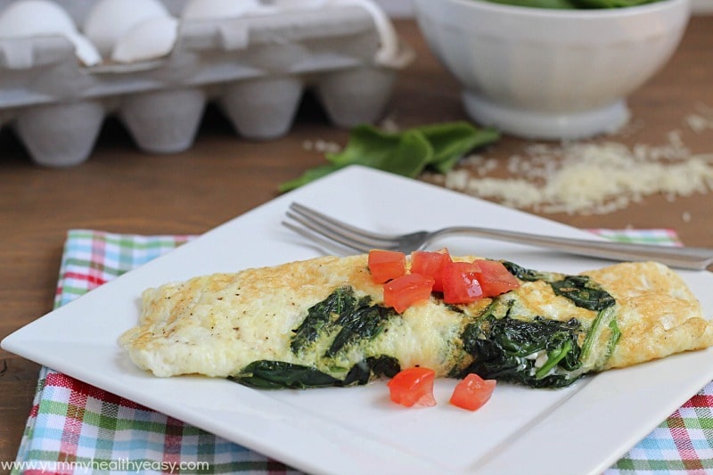 Easy Spinach & Egg White Omelette | an easy clean eating omelette that makes the perfect healthy breakfast! Easy Spinach & Egg White Omelette | an easy clean eating omelette that makes the perfect healthy breakfast!