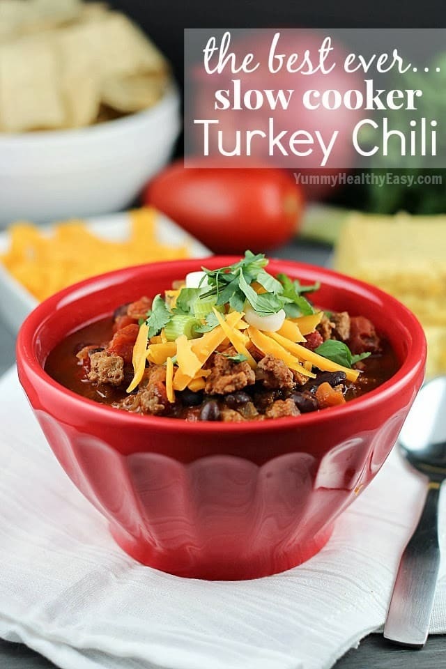The Best Ever Slow Cooker Turkey Chili | delicious turkey and bean chili in a flavorful tomato broth. Super easy! The Best Slow Cooker Turkey Chili - comforting and delicious dinner
